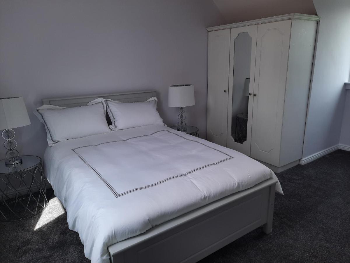 4 Bedroom, 15 Min To Limerick City Quiet Retreat. Екстериор снимка
