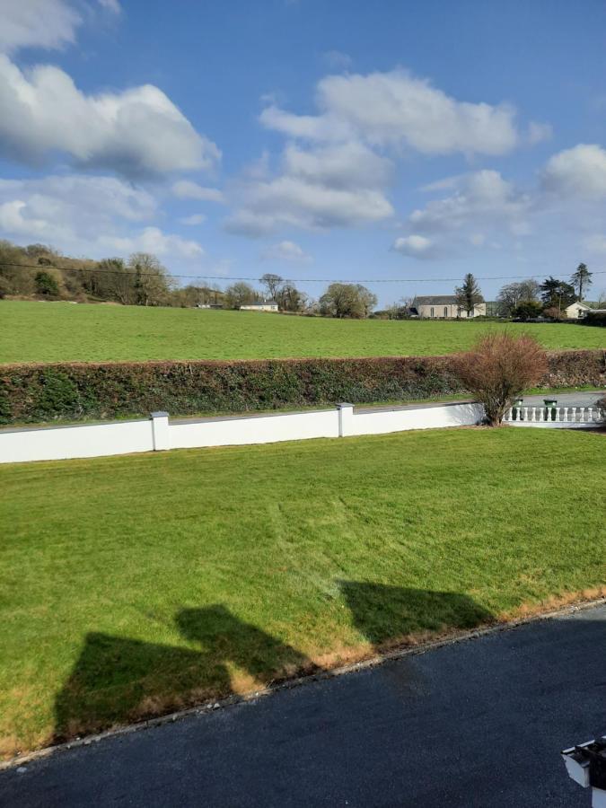 4 Bedroom, 15 Min To Limerick City Quiet Retreat. Екстериор снимка