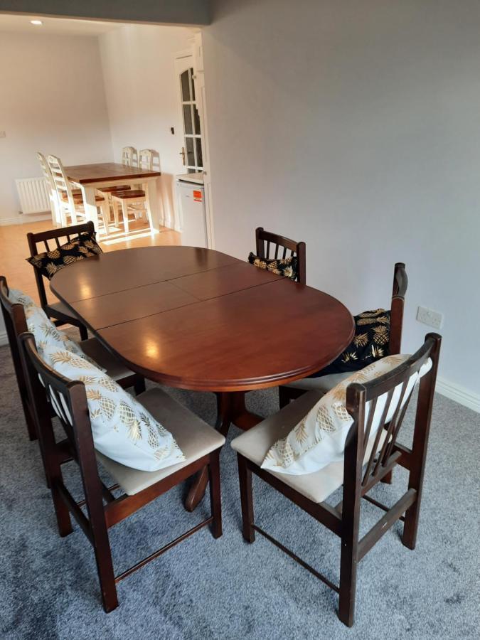 4 Bedroom, 15 Min To Limerick City Quiet Retreat. Екстериор снимка