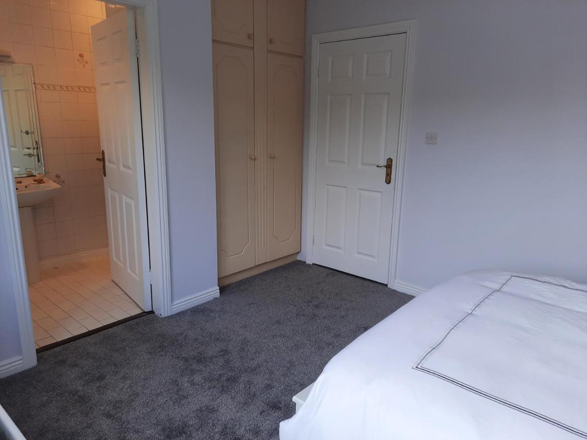 4 Bedroom, 15 Min To Limerick City Quiet Retreat. Екстериор снимка