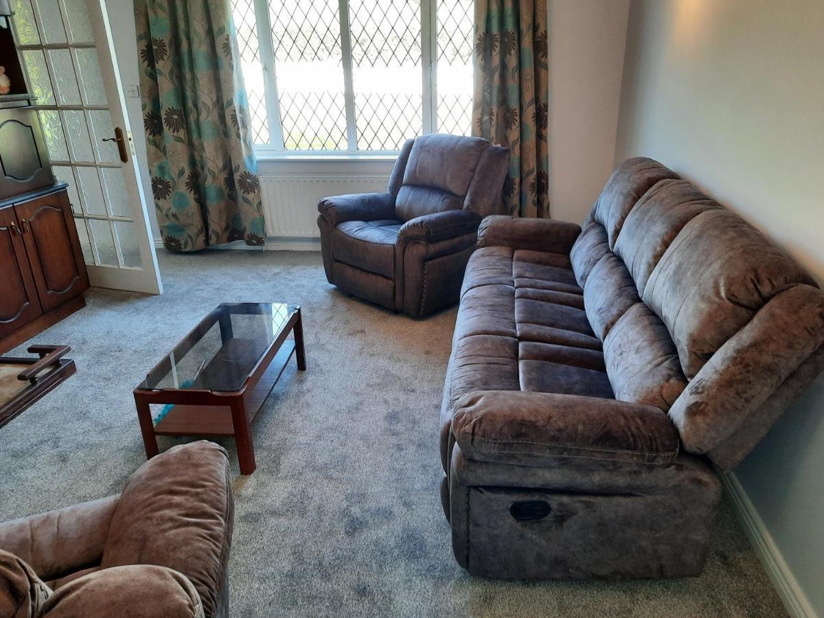 4 Bedroom, 15 Min To Limerick City Quiet Retreat. Екстериор снимка